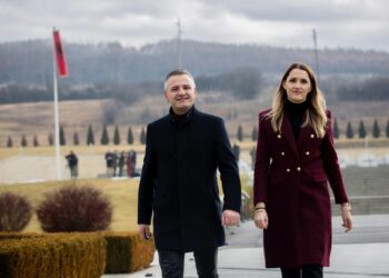 Bekim Jashari reagon ndaj deklaratave të Nexhmedin Spahiut për flamurin në varrezat e Jasharëve