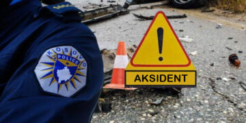 Tre të lënduar nga një vetaksident në fshatin Slivovë