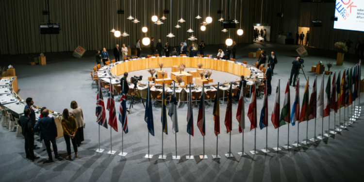 BE kërkon negociator të posaçëm për Rusinë, frikë nga marrëveshje SHBA–Putin pa Evropën