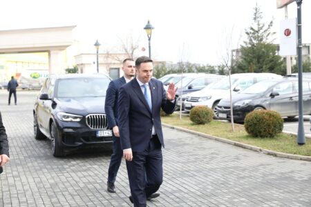 Abdixhiku para Kuvendit të LDK-së: Nga ky debat do të dalim të unifikuar, Kuvendi vendos gjithçka