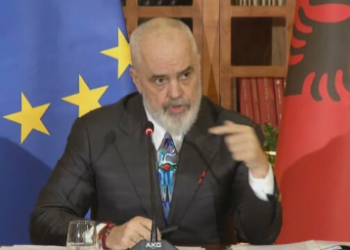 Moti i keq, Rama ironizon: Çudi pse s’më fajësojnë mua edhe për përmbytjet në Itali e Greqi