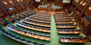 Një miliard euro për Kosovën po presin një “po” nga deputetët