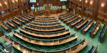 27 deputetë të legjislaturës së shkuar mbesin jashtë Kuvendit