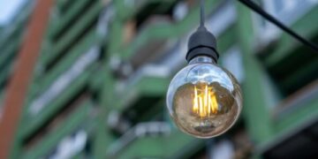 KOSTT thotë se është stabilizuar gjendja në sistemin elektroenergjetik pasi KEK ka rritur prodhimin e rrymës