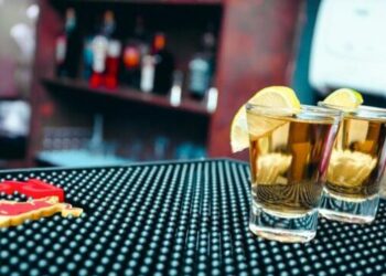 Gabim fatal në restorant në Gjermani: Dhjetë mysafirë u heluman pasi u shërbye lëng pastrimi në vend të alkoolit