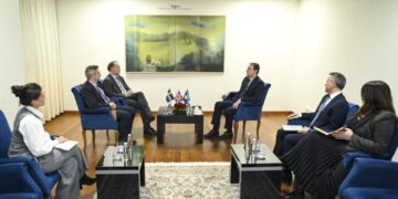 Kurti takon ambasadorët e Suedisë dhe Mbretërisë së Bashkuar, fokus te zgjedhjet dhe prioritetet e qeverisë së ardhshme