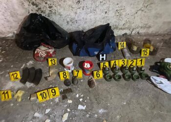 Armë dhe granata sërish në veri: Policia zbulon arsenal në një shtëpi të braktisur në Zveçan