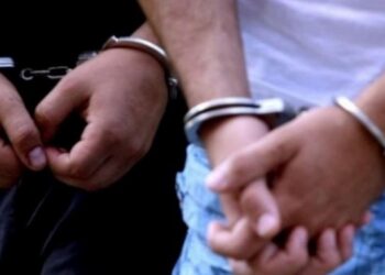 Arrestohen dy persona në Prishtinë, iu gjenden mbi 500 gramë drogë, para e armë
