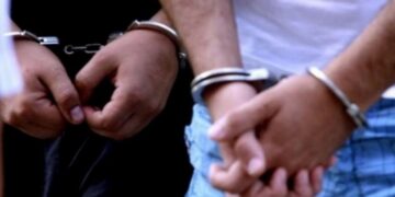 Arrestohen dy persona në Prishtinë, iu gjenden mbi 500 gramë drogë, para e armë