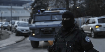 Ndalim 48-orësh për të dyshuarit për manipulim votash në Prizren, mungesë kapacitetesh për sistemim