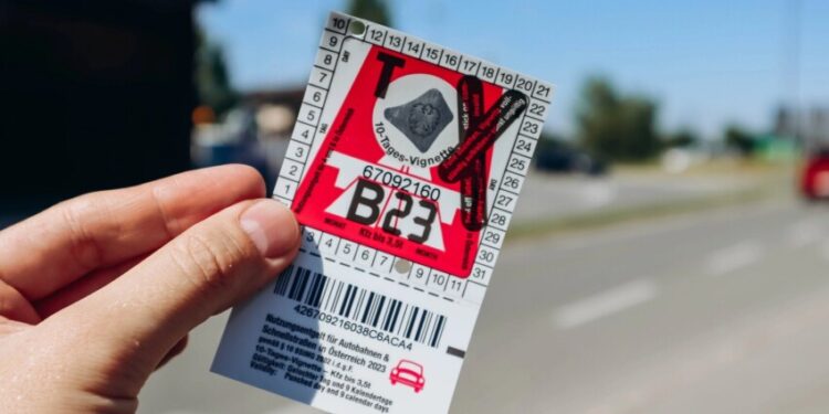 Austri: Gjobat për vinjetën rriten ndjeshëm në 2026 – deri në 3,000 € për shkelësit