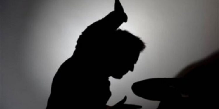 E rrahu nënën deri në vdekje, autori i krimit në Dragash u dënua tri herë për dhunë në familje