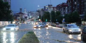 Reshjet e mëdha të shiut, Komuna e Prishtinës: Shmangni zonat e përmbytura