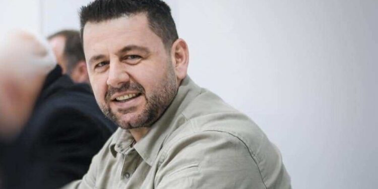 Bekë Berisha zgjidhet kryetar i Sigal Prishtinës, Plisat kundër