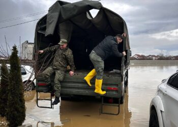 FSK në gatishmëri të plotë: Ndërhyrje për shpëtim dhe evakuim pas reshjeve të mëdha