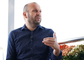 Mushkolaj: S’shoh që Kurti do ta propozojë edhe një herë Vjosa Osmanin për presidente