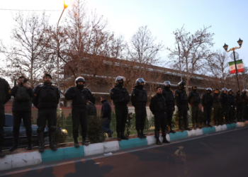 Mbi 3 mijë të vrarë në protestat në Iran, raportojnë aktivistët e të drejtave të njeriut