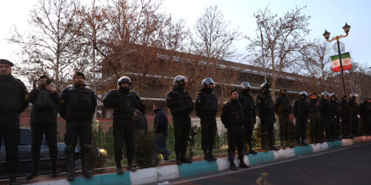 Mbi 3 mijë të vrarë në protestat në Iran, raportojnë aktivistët e të drejtave të njeriut