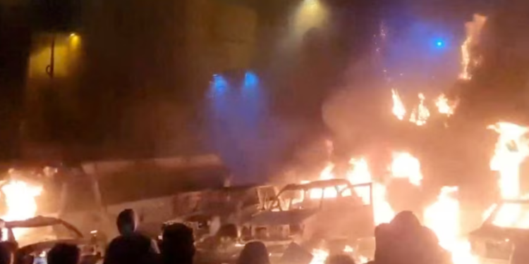 Irani në prag përshkallëzimi: Regjimi kërcënon me masa të ashpra, Trump paralajmëron ndërhyrje