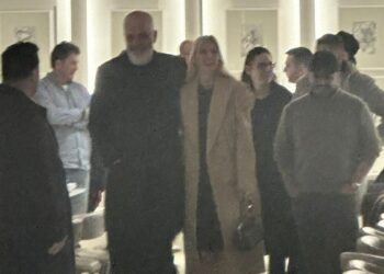 Ivanka Trump në Vlorë: plane për Sazanin e Zvërnecin dhe darkë me Ramën