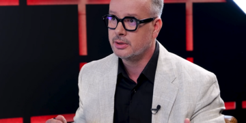 Kajtazit i pëlqen lufta e LDK-së: Merren me Thaçin, nuk e di a dinë që Vjosa e Kurti i dërrmuan me votat e tyre