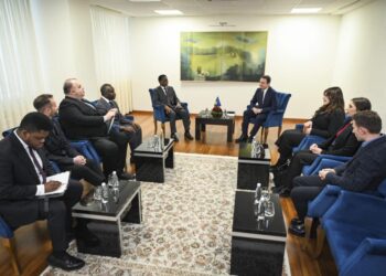 Kryeministri Kurti takoi Apostullin Dr. Eric Kwabena Nyamekye nga Republika e Ganës