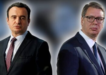 Kurti në Reçak e akuzon Serbinë për gjenocid, ndërsa në Uashington e amnistoi Vuçiqin, i cili ishte ministër i Millosheviqit në kohën kur u krye masakra e Reçakut