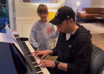 ‘Mercenarët u vetëlajmëruan’: Abdixhiku me reagim të ri emocional ndaj kritikëve