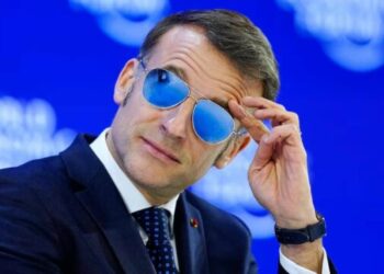 Trump tall Macronin për e syzet e diellit në Davos
