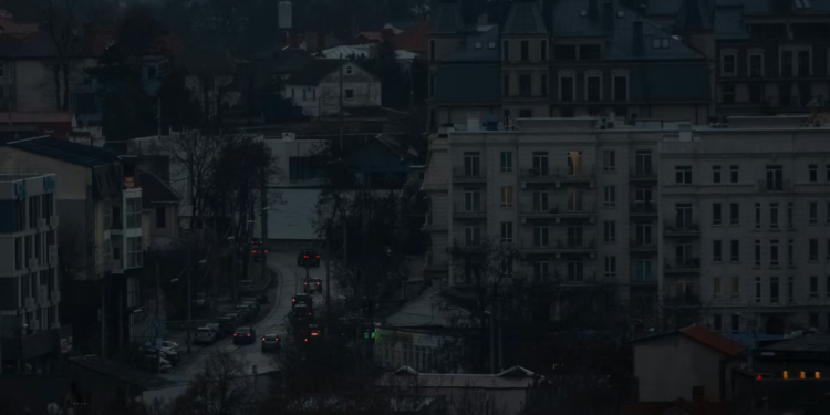 Odessa në errësirë dhe -18°C | Sulmi rus me dronë lë 35 mijë familje pa energji, të plagosur dhe dëme të rënda infrastrukturore