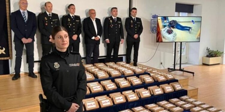 Goditje e fortë ndaj trafikut të drogës në Spanjë: Sekuestrohen 200 kg kokainë, 8 të arrestuar – mes tyre 3 shqiptarë