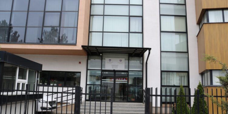 Zgjedhjet e 28 dhjetorit nën lupë: Ngritet aktakuza e parë për asgjësim të fletëve të votimit