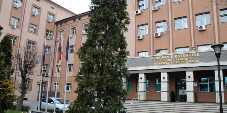 A.G. zyrtar i Komunës së Prishtinës zëhet në flagrancë me mito prej 2 mijë eurosh