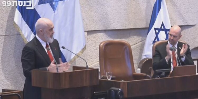 Rama në Knesset: Shqiptarët nuk i dorëzuan hebrenjtë – nuk ka paqe pa çarmatosjen e Hamasit