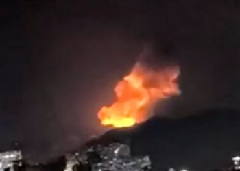 Alarm në Karakas: Sirena ajrore dhe 7 shpërthime të forta tronditin kryeqytetin e Venezuelës