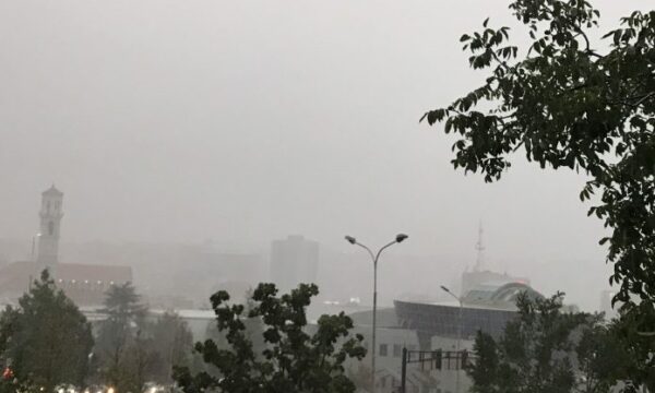 Paralajmërohet erë e fortë për nesër në Prishtinë, Komuna del me udhëzime për qytetarët