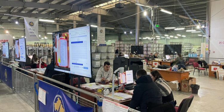 Rinumërimi shtyn certifikimin e rezultateve, rrezikohet shkelja e afatit për presidentin