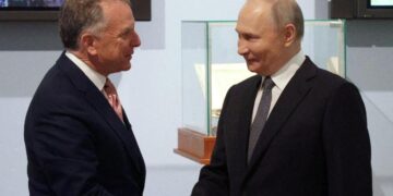Moska: Takimi me Witkoff ishte shumë i dobishëm – sot bisedime trepalëshe SHBA-Rusi-Ukrainë në Emiratet e Bashkuara Arabe