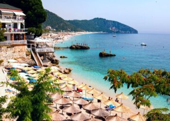 Eksploroni Shqipërinë/ Revista spanjolle: Ofron një miksim të natyrës, historisë e kulturës