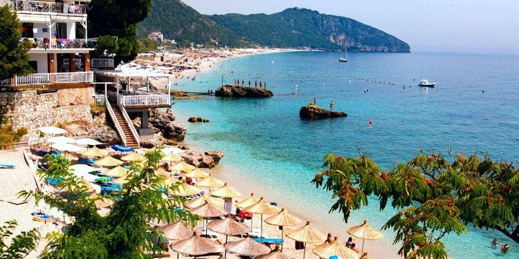 Eksploroni Shqipërinë/ Revista spanjolle: Ofron një miksim të natyrës, historisë e kulturës