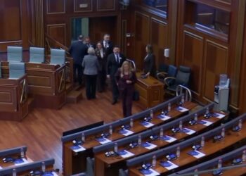 Ramush Haradinaj me deputetët e vet arrijnë në Kuvend