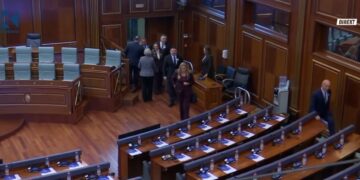 Ramush Haradinaj me deputetët e vet arrijnë në Kuvend