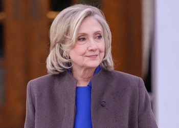 Hillary Clinton mohon lidhje me Epstein, i bën thirrje Trump të dëshmojë para Kongresit