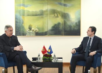 Kryeministri Kurti takoi ish-Presidentin e Malit të Zi, Millo Gjukanoviq