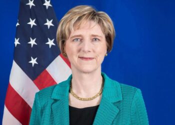 Laura Dogu mbërrin në Karakas, SHBA sinjalizon kapitull të ri me Venezuelën pas arrestimit të Maduros