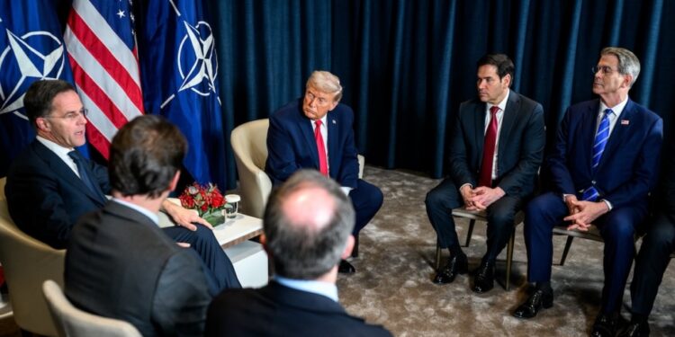 Asgjë e ëmbël: Pëshpëritjet e Rutte-s për Trumpin janë kundërproduktive