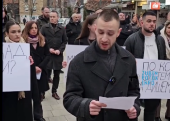 STUDENTËT E MITROVICËS SË VERIUT: VIKTIMA TË DY SISTEMEVE – NJËRI NA KA BRAKTISUR, TJETRI NUK NA NJEH