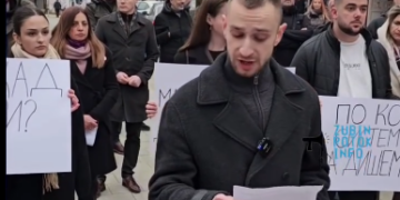 STUDENTËT E MITROVICËS SË VERIUT: VIKTIMA TË DY SISTEMEVE – NJËRI NA KA BRAKTISUR, TJETRI NUK NA NJEH