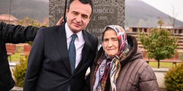 Kryeministri Kurti përkujton 36-vjetorin e rënies së Elfete Humollit: Simbol i sakrificës që i parapriu luftës çlirimtare