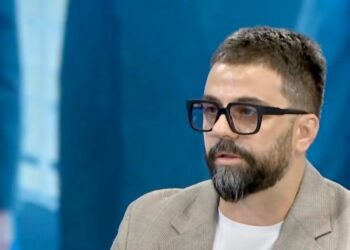 “Pëlqimi” i shkrimit skandaloz ndaj Thaçit nga nëna e Gërvallës, Behrami ironizon keq me Kurtin